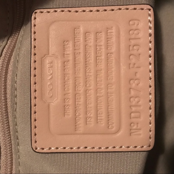 Coach purse - Picture 4 of 5